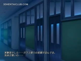 Povekas anime koulutyttö slurping hänen kusipää juices