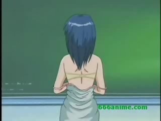Hentaï nana va en chaleur quand pose nu pour une drawing classe