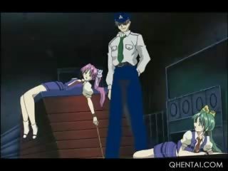 Édes hentai lány nyalás fasz míg szar -ban egy férfi két nő hármasban