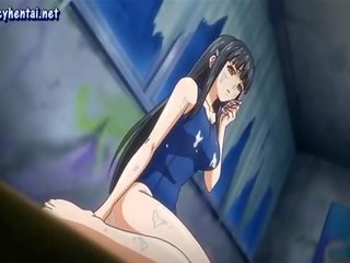 Seksuālā anime skaistule sniedz orāls uz grupa