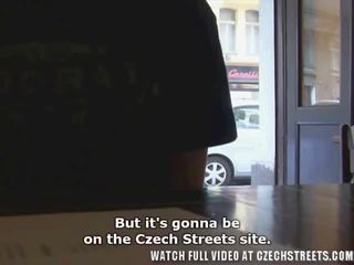 צ'כית ברחובות - ורוניקה וידאו