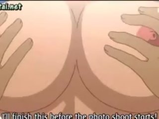 Pedas animasi pornografi orang berambut pirang dengan besar payudara